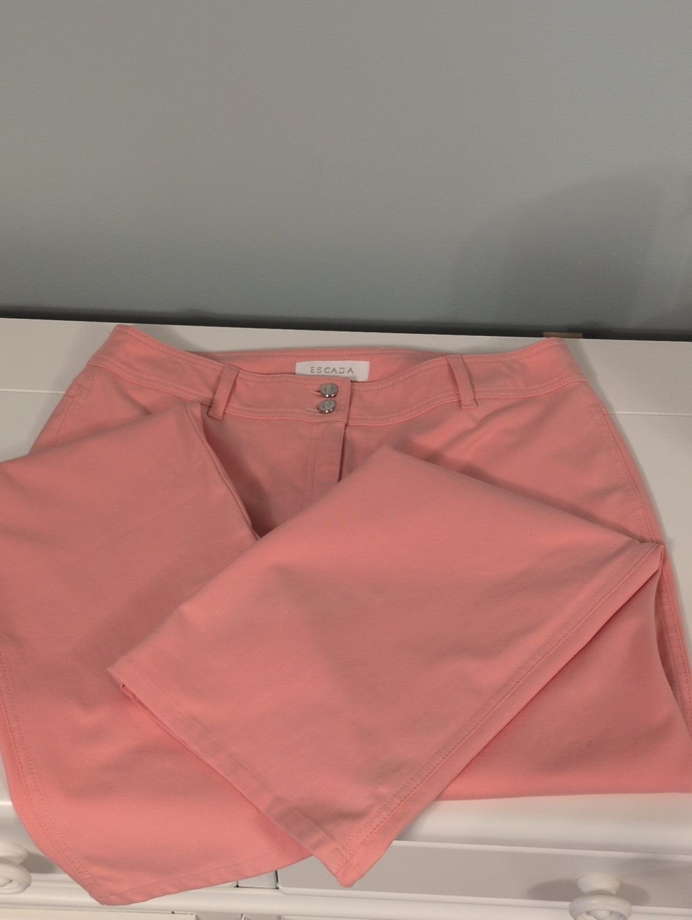 Escada Coral Pink Wide-Leg Crop Pants